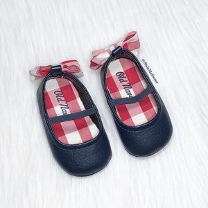 Old Navy baby flats with gingham bow detail